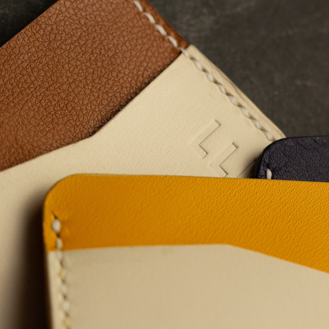 Classic V1 - Premium leather cardholder