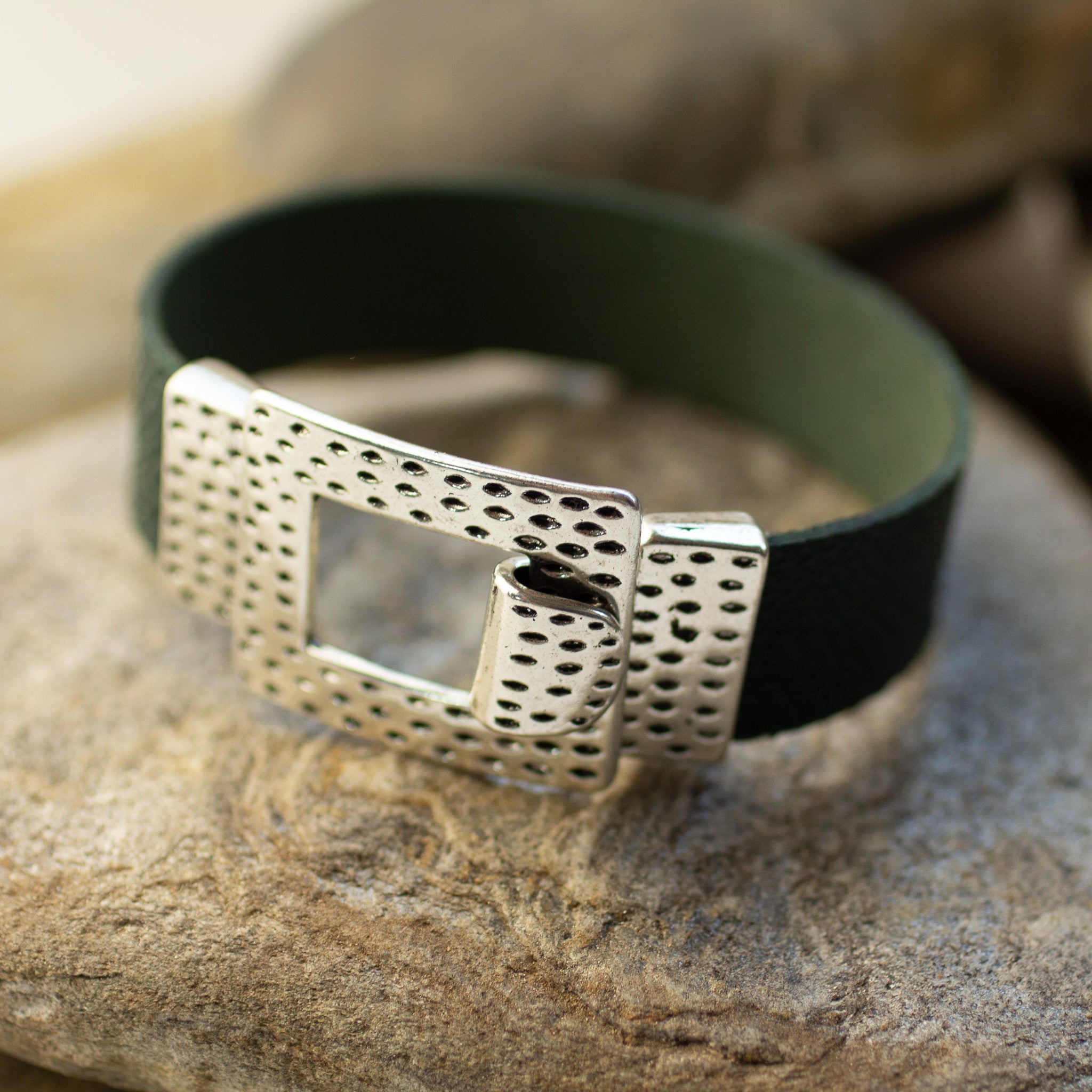 Fresh elegancia | Leather Bracelet